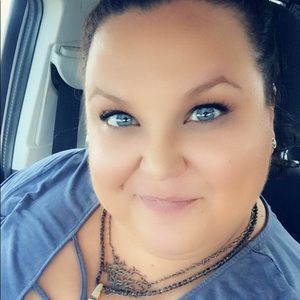 Meet your Posher, Leah